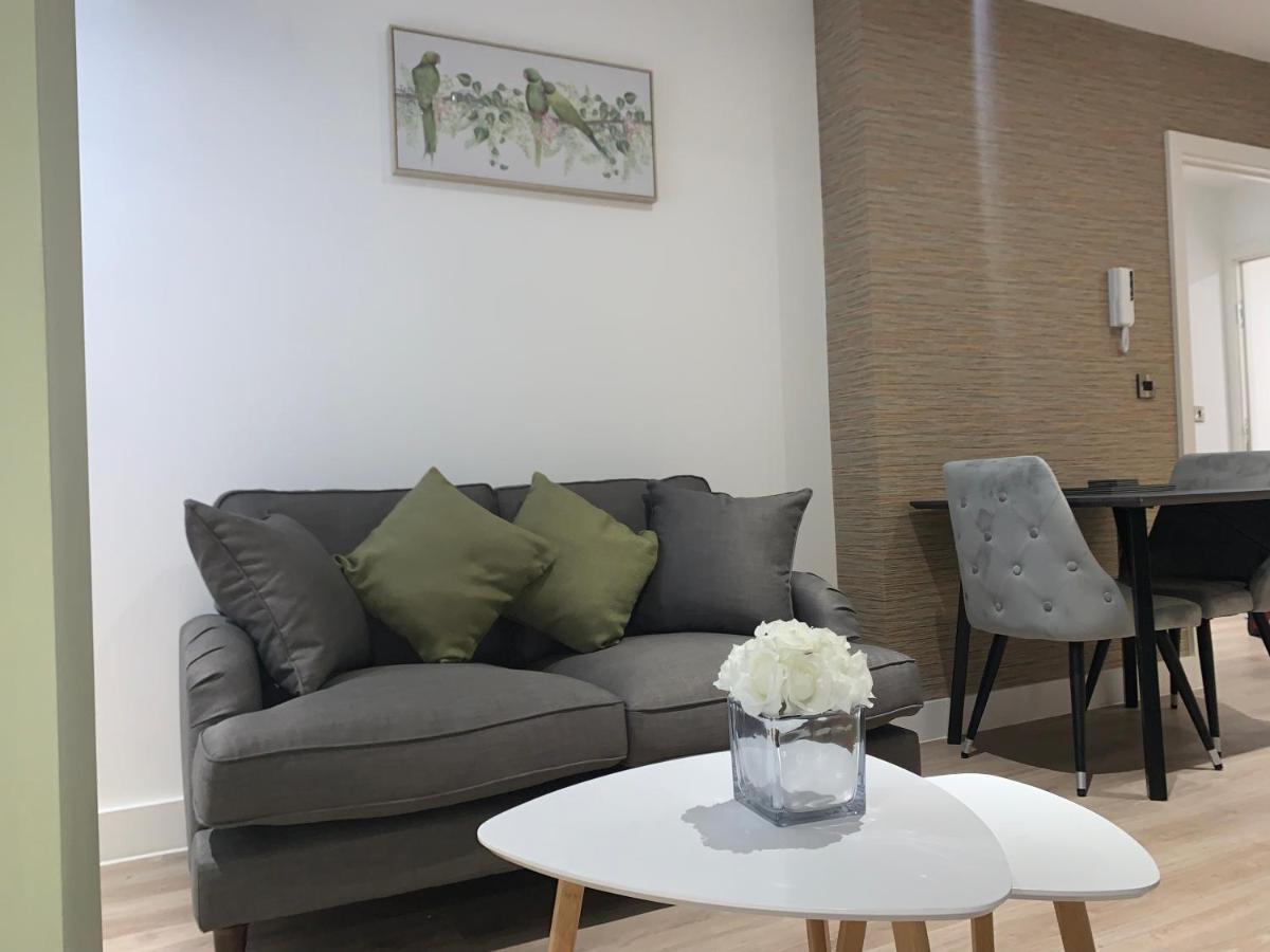 Roomotel - Broadoaks Apartments 索利赫尔 外观 照片