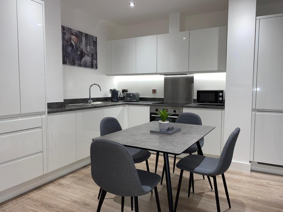 Roomotel - Broadoaks Apartments 索利赫尔 外观 照片