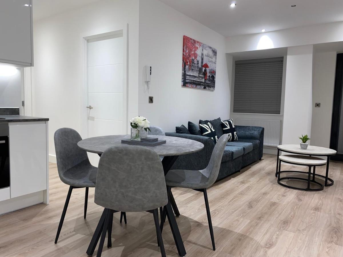 Roomotel - Broadoaks Apartments 索利赫尔 外观 照片