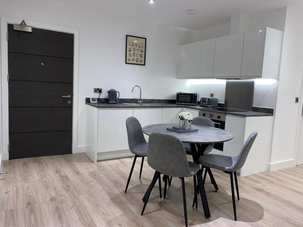 Roomotel - Broadoaks Apartments 索利赫尔 外观 照片