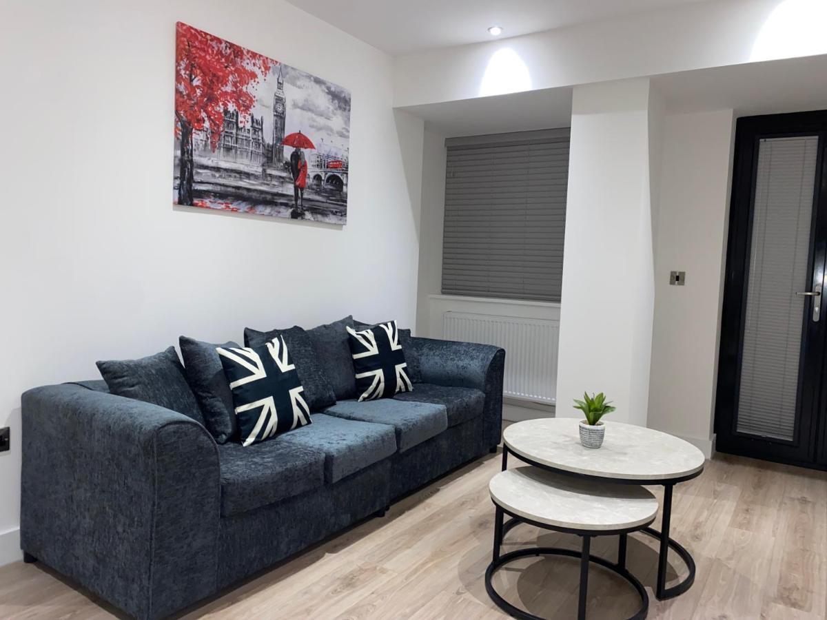 Roomotel - Broadoaks Apartments 索利赫尔 外观 照片